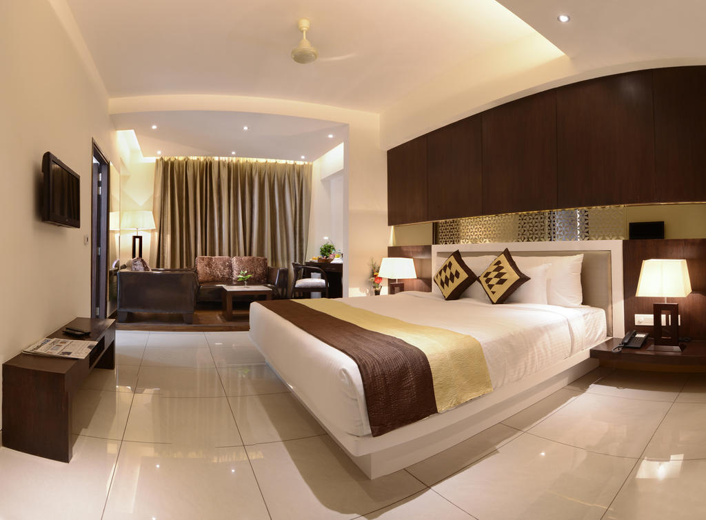 The Taj Vilas Agra  Room photo