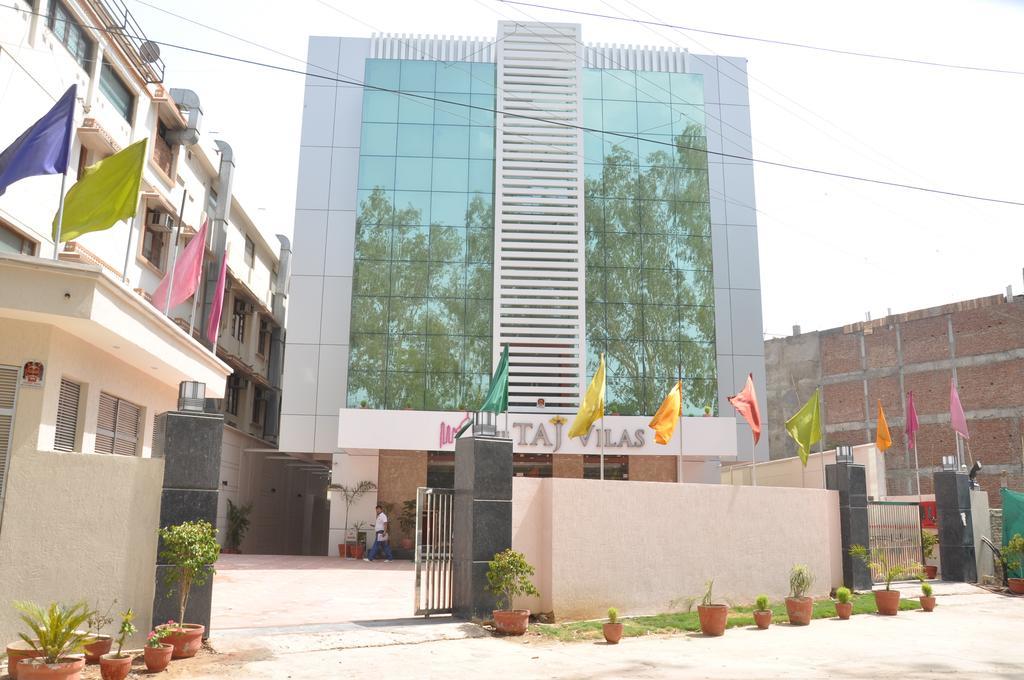 The Taj Vilas Agra  Exterior photo