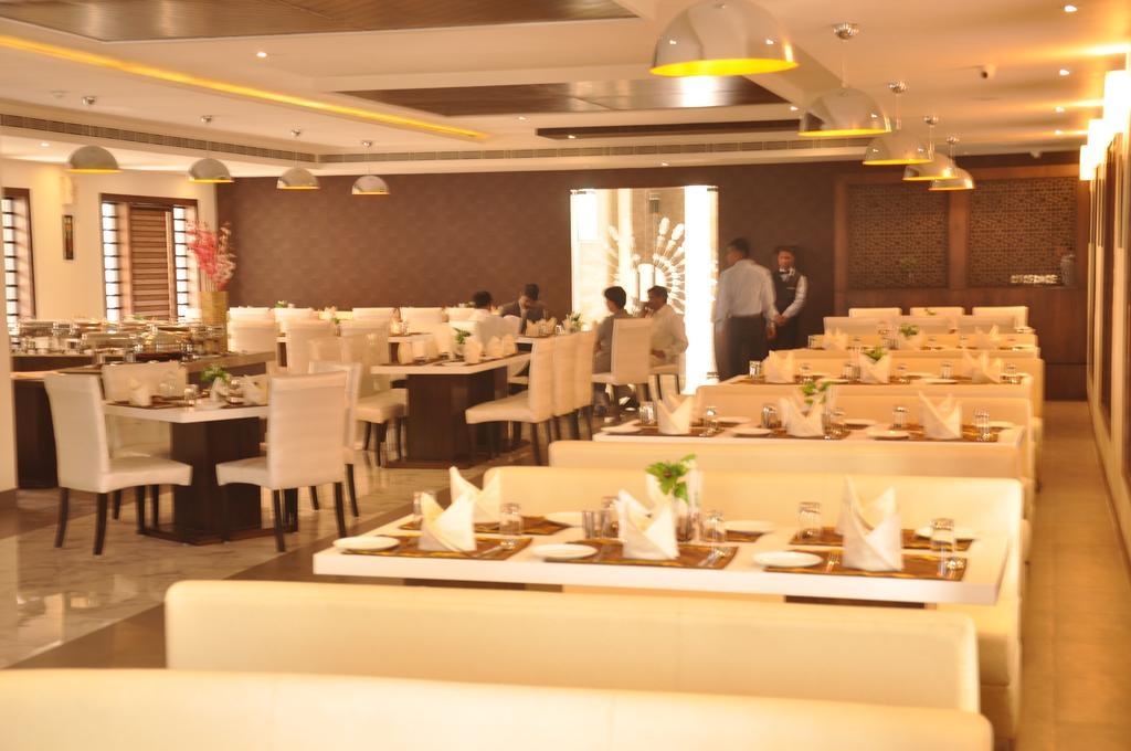 The Taj Vilas Agra  Exterior photo