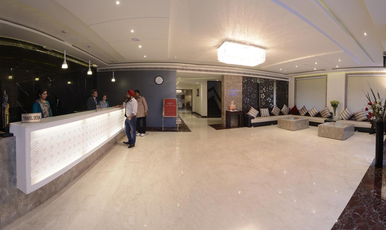 The Taj Vilas Agra  Exterior photo