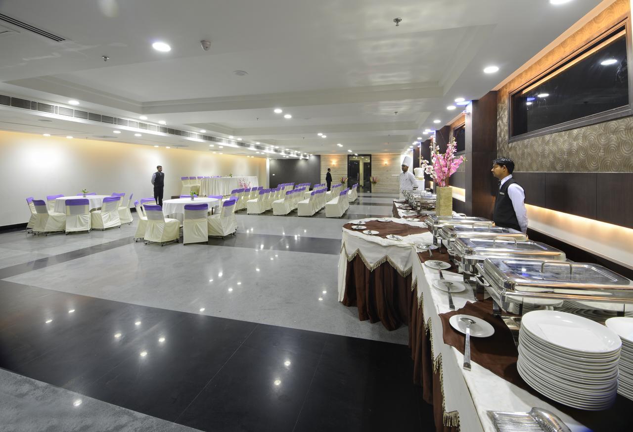 The Taj Vilas Agra  Exterior photo